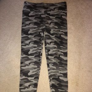 B&W Camo Leggings PINK